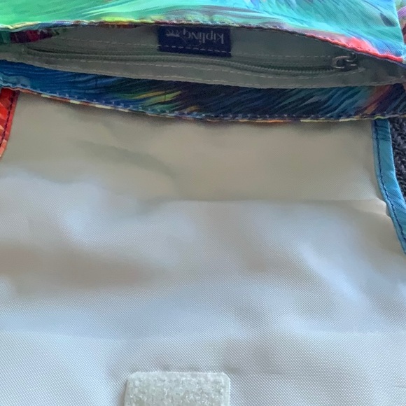 Kipling micro crossbody bag - Picture 4 of 4